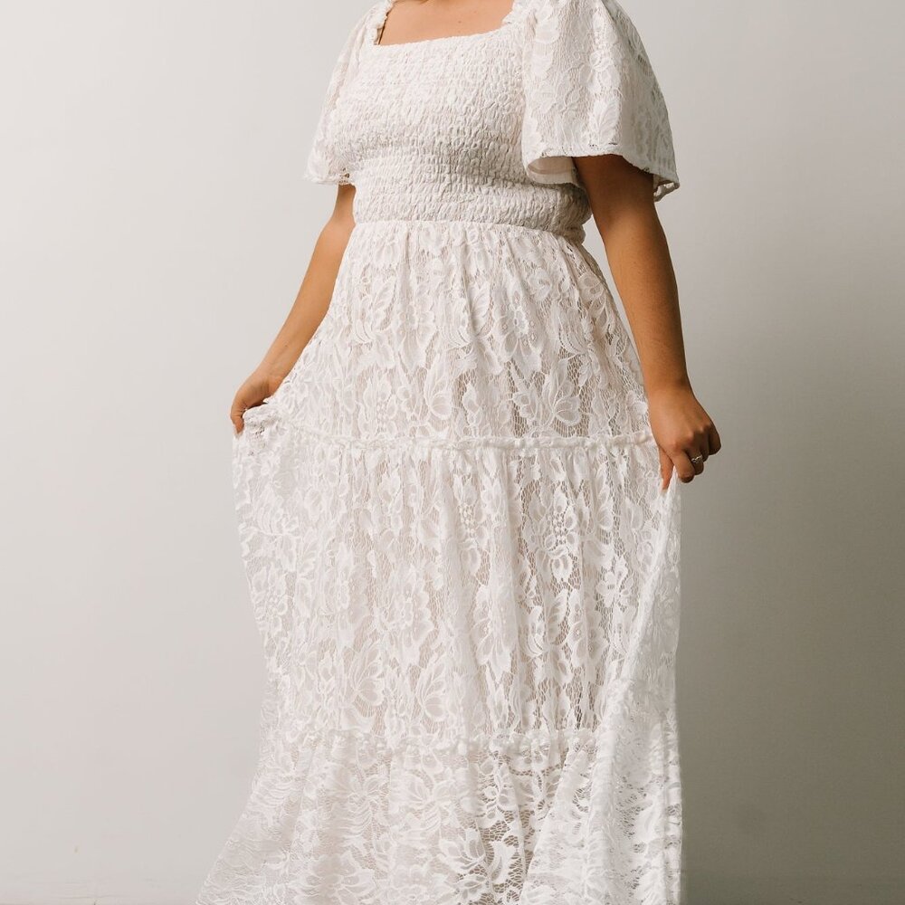 Baltic Born Aspen Smocked Lace Maxi Dress | Off White Size LL - Picture 4 of 5